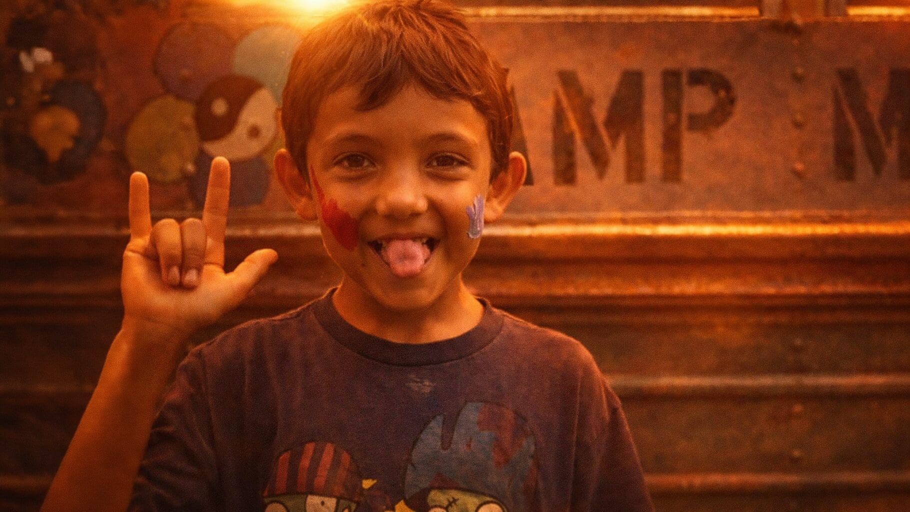 hang-loose-at-camp-manitowa-in-beautiful-rend-lake