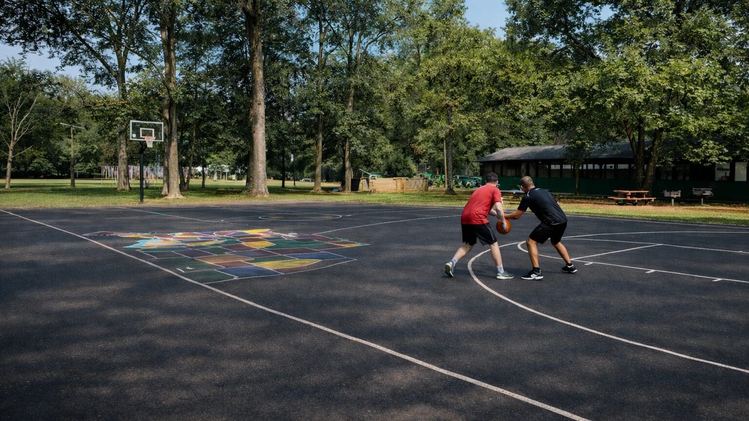 official-size-basketball-court-nestled-in-southern-illinois